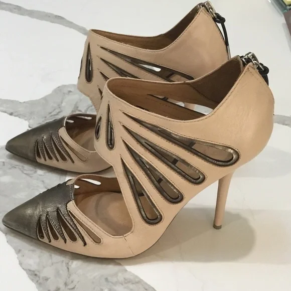 L.A.M.B Elegant Beige and Metallic Women's Heels - Picture 1 of 4
